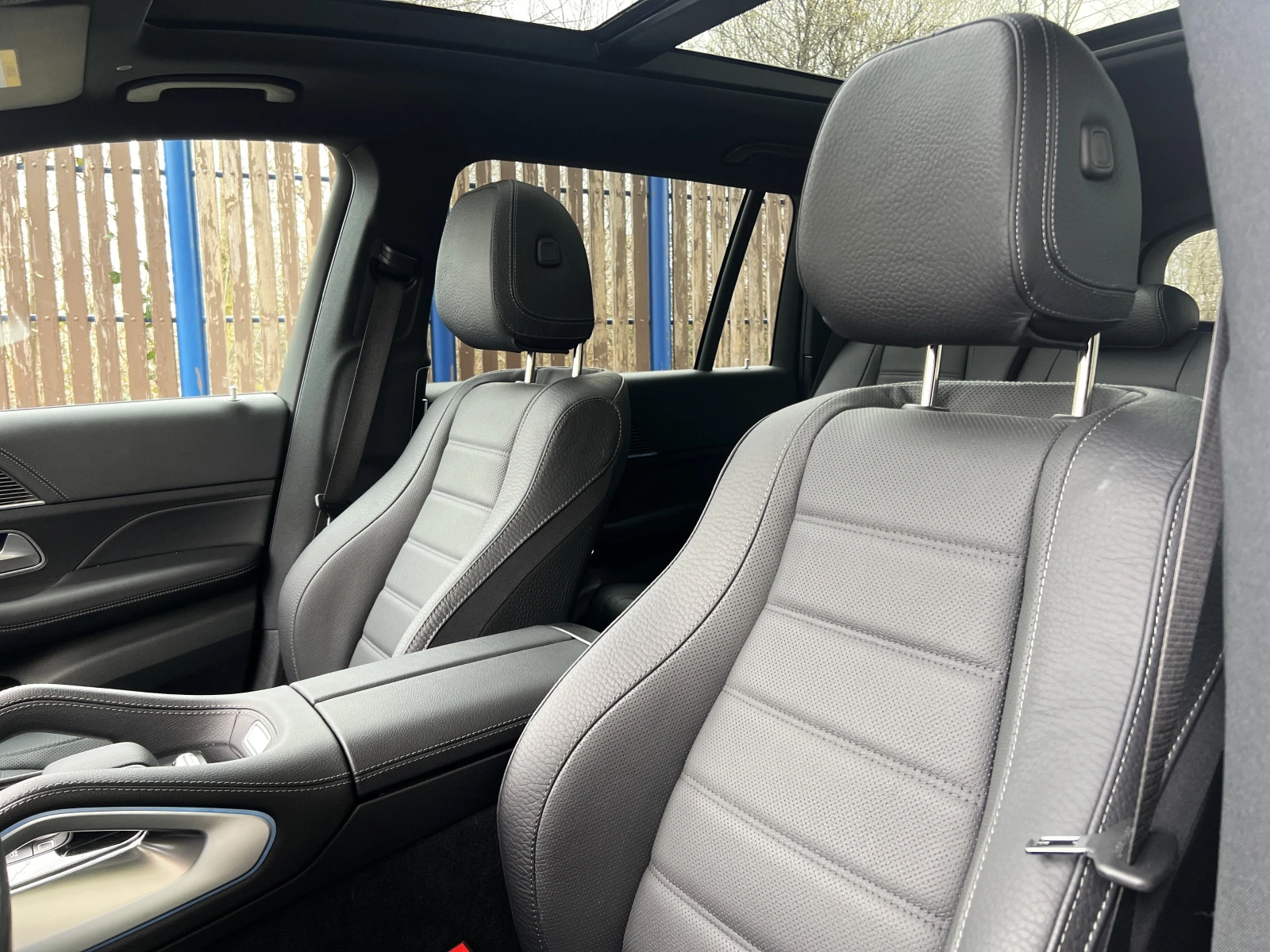 Mercedes-Benz GLS580 AMG/4MATIC/FACELIFT/MANUFAKTUR/HEAD UP/BURM/PANO/, снимка 8 - Автомобили и джипове - 54027992