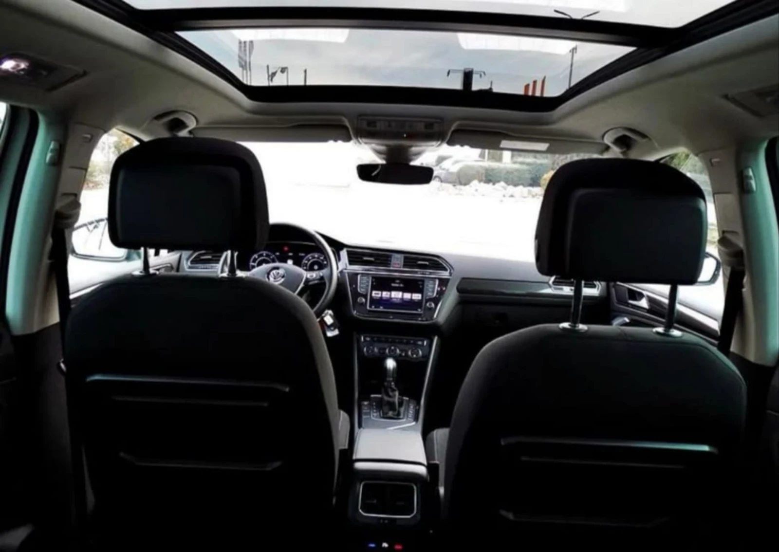 VW Tiguan 2.0 TDI, DSG 2017, снимка 6 - Автомобили и джипове - 54169960