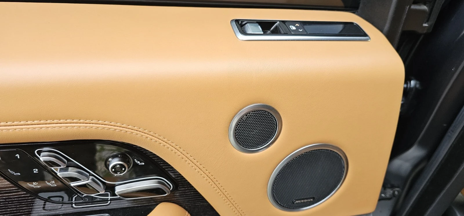 Land Rover Range rover Autobiography 5.0 V8, снимка 10 - Автомобили и джипове - 54252609