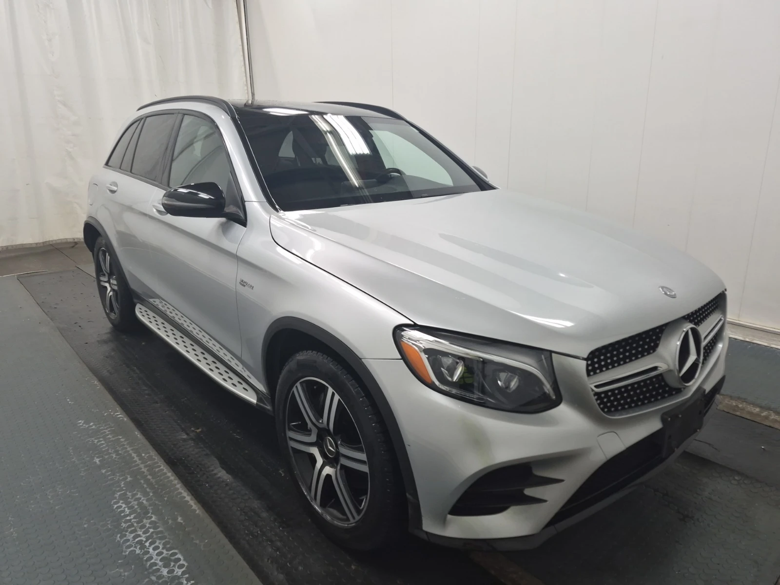 Mercedes-Benz GLC 43 AMG 4MATIC SUV, снимка 2 - Автомобили и джипове - 54459844