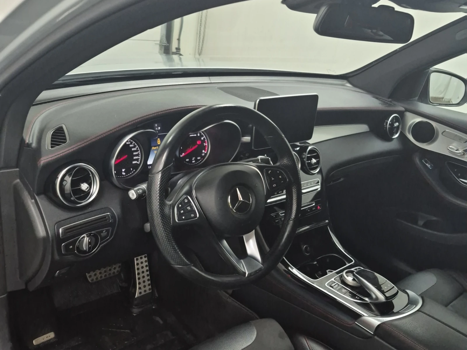 Mercedes-Benz GLC 43 AMG 4MATIC SUV, снимка 12 - Автомобили и джипове - 54459844