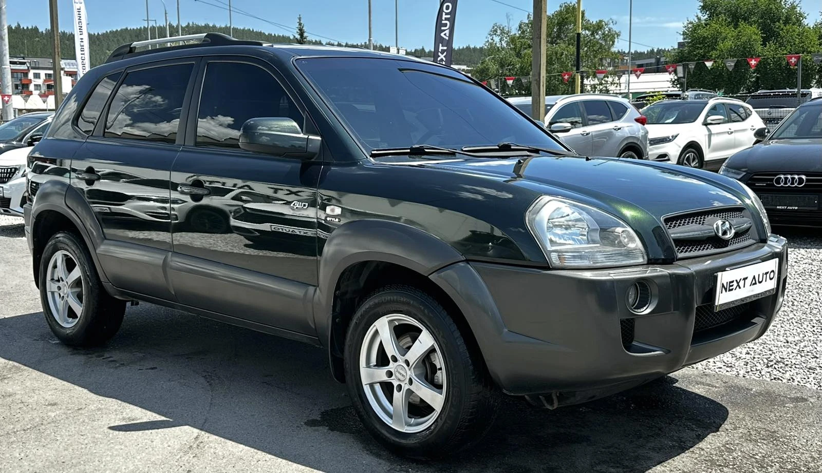 Hyundai Tucson 2.0CRDI 136HP 4WD AUTOMAT КОЖА ТЕГЛИЧ, снимка 3 - Автомобили и джипове - 54852681