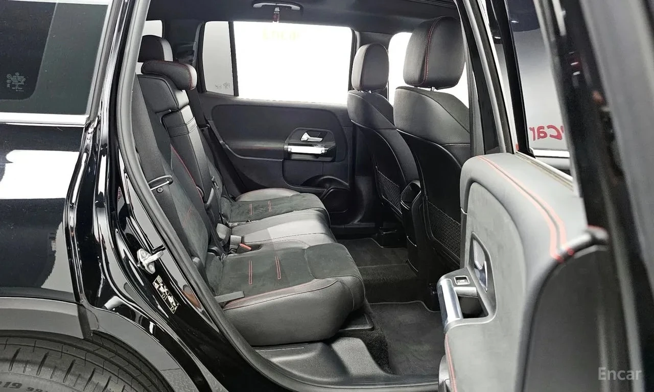 Mercedes-Benz GLB 250 АМГ ПАКЕТ/4MATIC/ЛЕНТИ/АМБИЕНТНО/ПОДГРЕВ/ПАНОРАМА, снимка 12 - Автомобили и джипове - 55904262