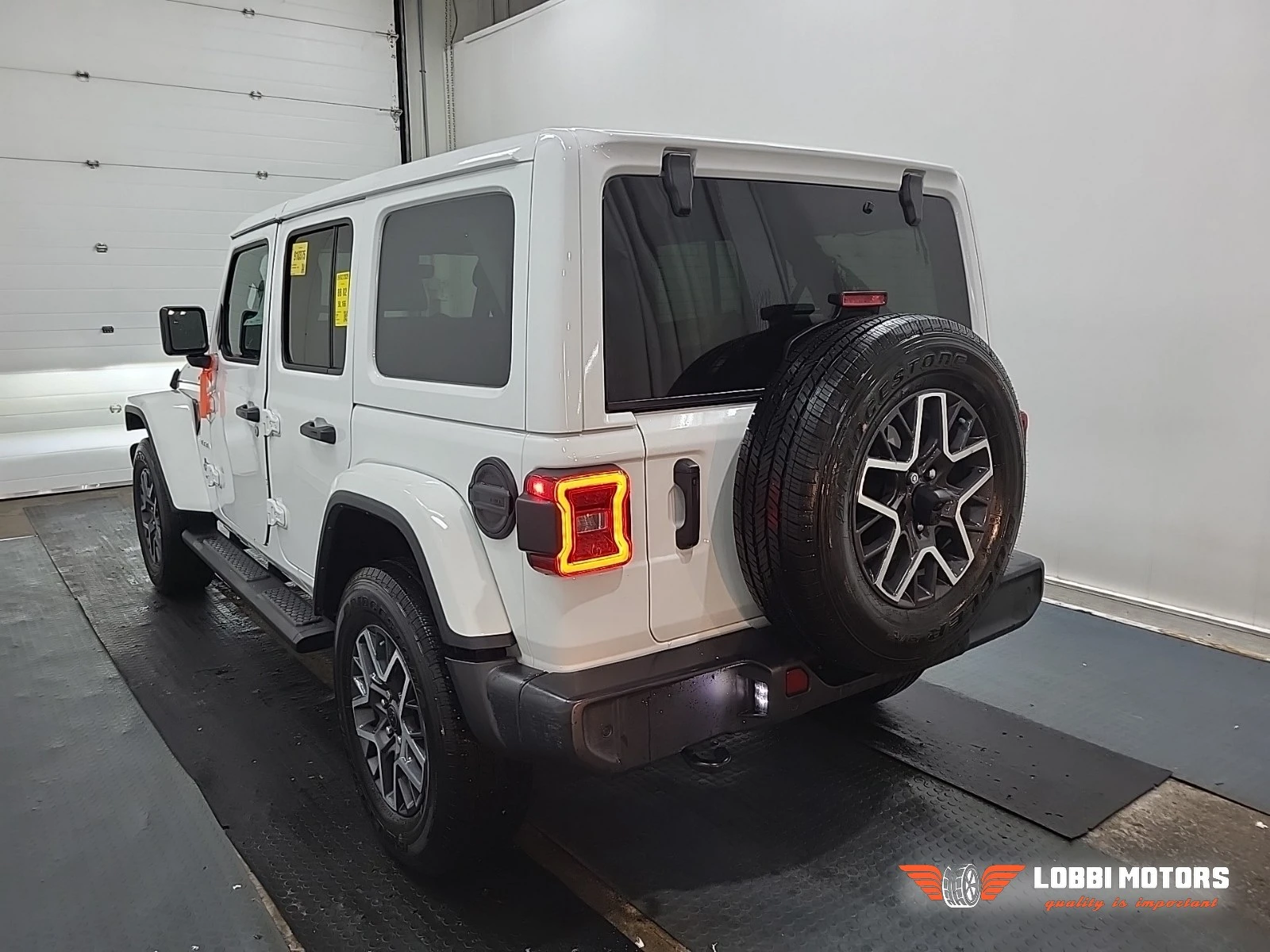 Jeep Wrangler, снимка 4 - Автомобили и джипове - 55928709