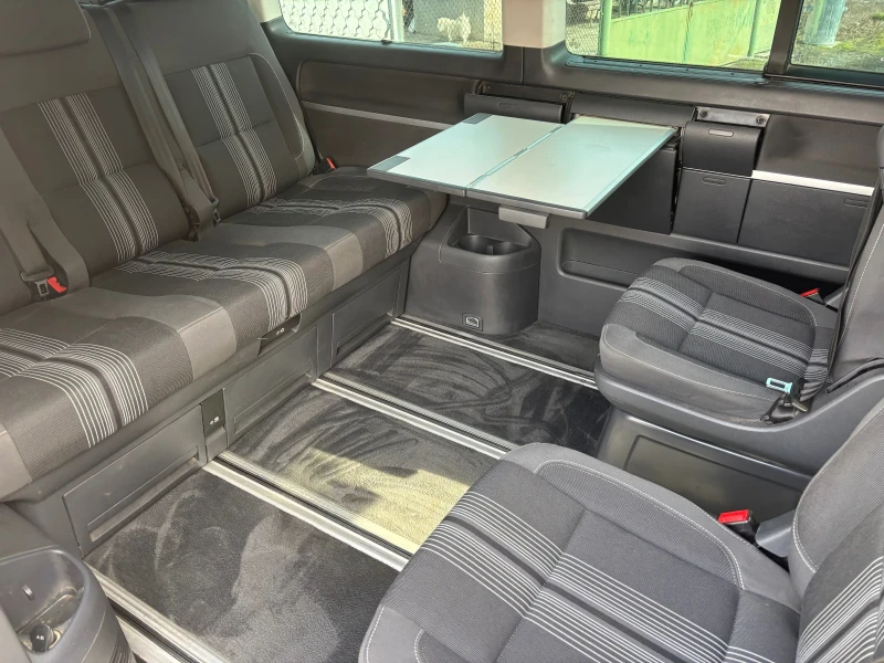 VW T5, снимка 12 - Бусове и автобуси - 53462331