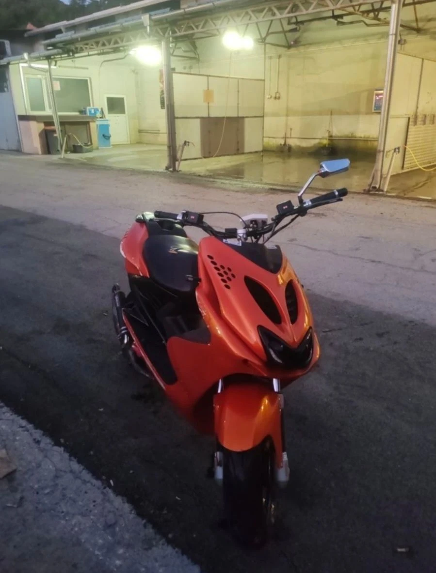 Yamaha Aerox, снимка 2 - Мотоциклети и мототехника - 56740860