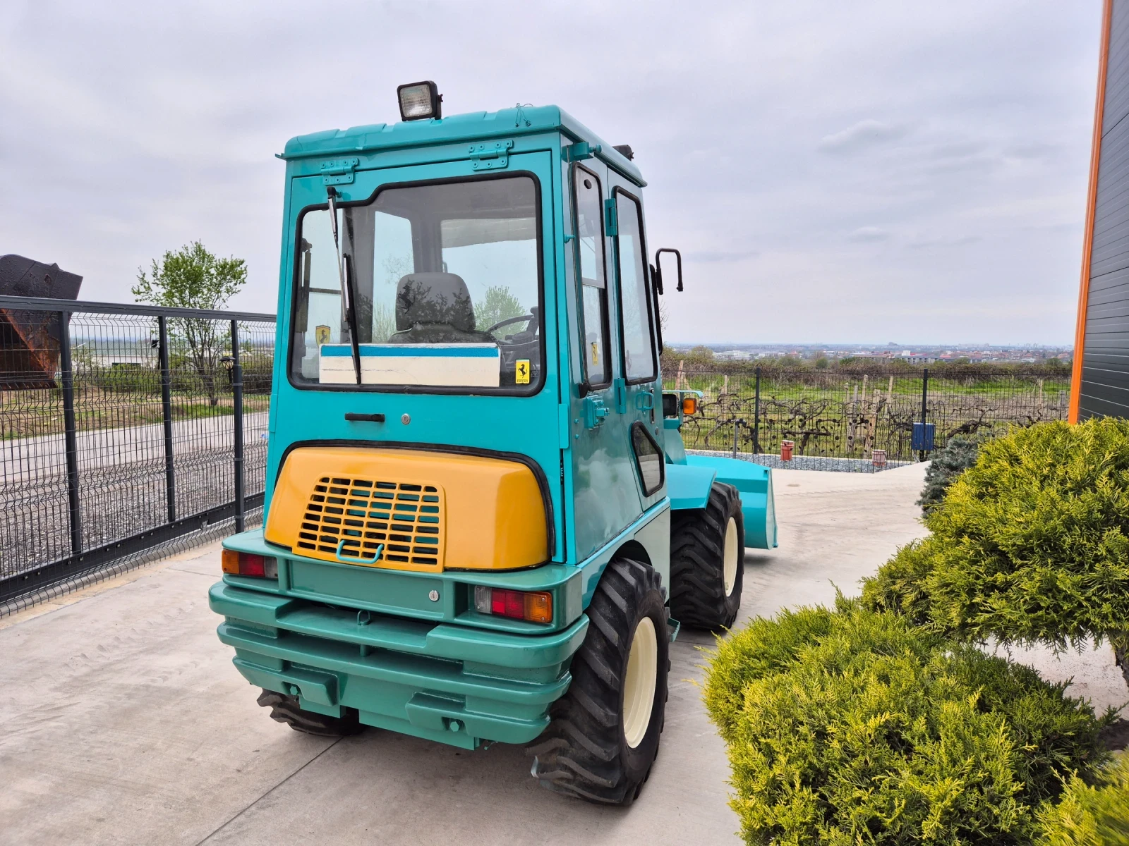 Челен товарач Друга марка YANMAR V3 / ПЕРФЕКТЕН ! - изображение 5