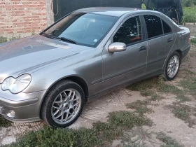 Mercedes-Benz C 180 W203, бензин, 143ph, снимка 2