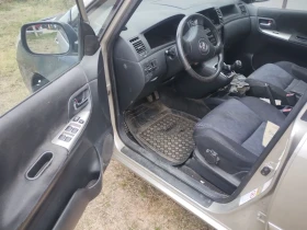 Toyota Corolla verso 2 .1.6   2.0 d4d | Mobile.bg    16