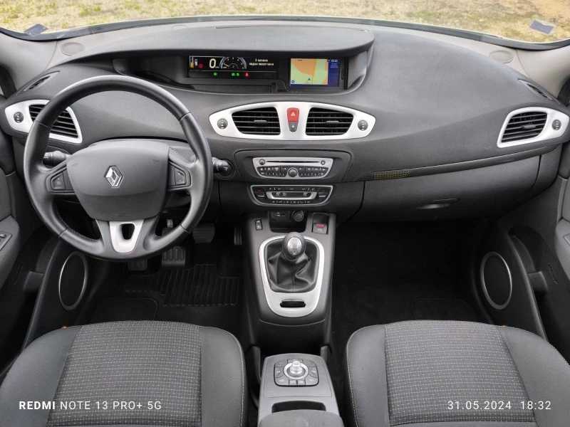 Renault Scenic 1.5DCI FRANCE, снимка 9 - Автомобили и джипове - 46016747