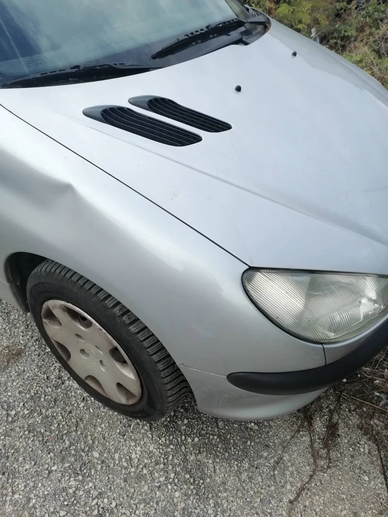 Peugeot 206, снимка 7 - Автомобили и джипове - 47576793