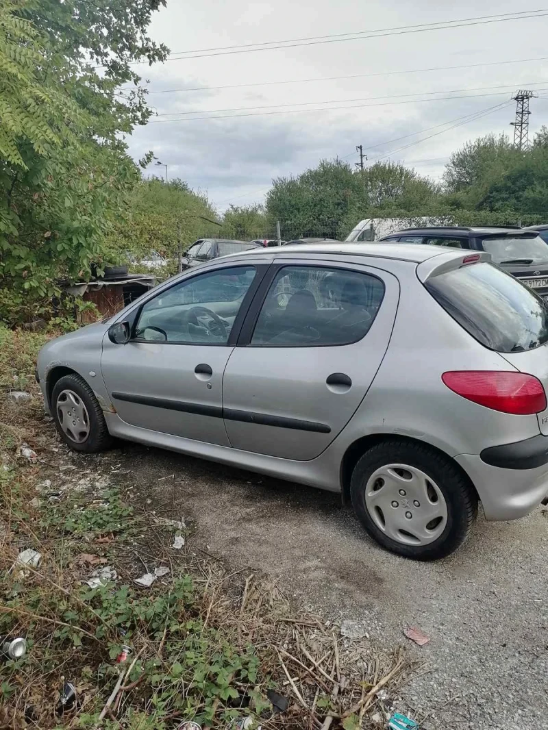 Peugeot 206, снимка 8 - Автомобили и джипове - 47576793