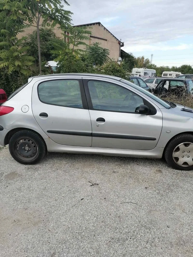 Peugeot 206, снимка 4 - Автомобили и джипове - 47576793