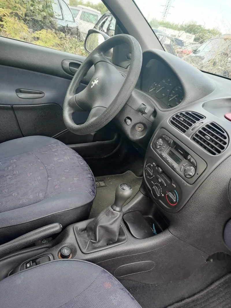 Peugeot 206, снимка 5 - Автомобили и джипове - 47576793