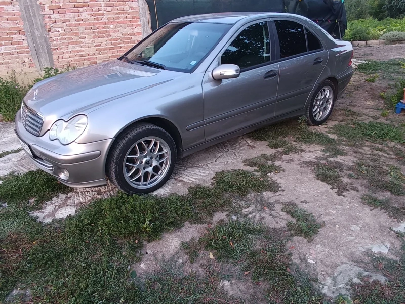 Mercedes-Benz C 180 W203, бензин, 143ph, снимка 10 - Автомобили и джипове - 48408672