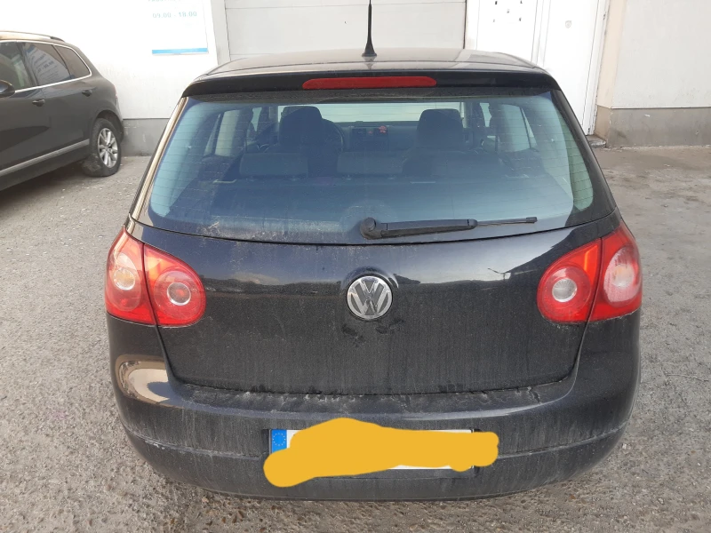 VW Golf 1.9 TDI, снимка 8 - Автомобили и джипове - 48736809