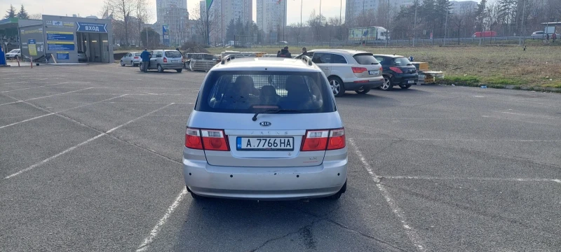 Kia Carens, снимка 5 - Автомобили и джипове - 48993371