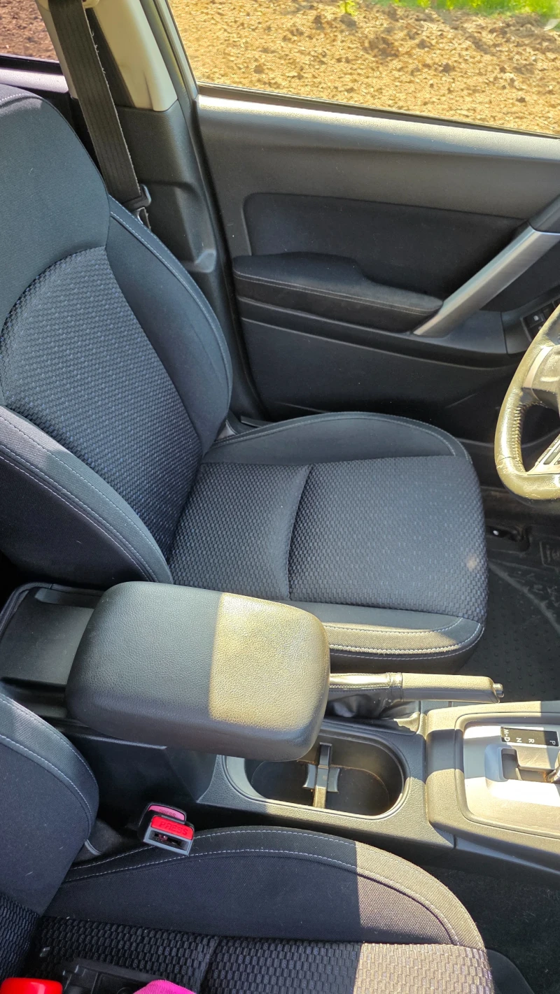 Subaru Forester 2.0i LPG Керамика, снимка 13 - Автомобили и джипове - 52728396