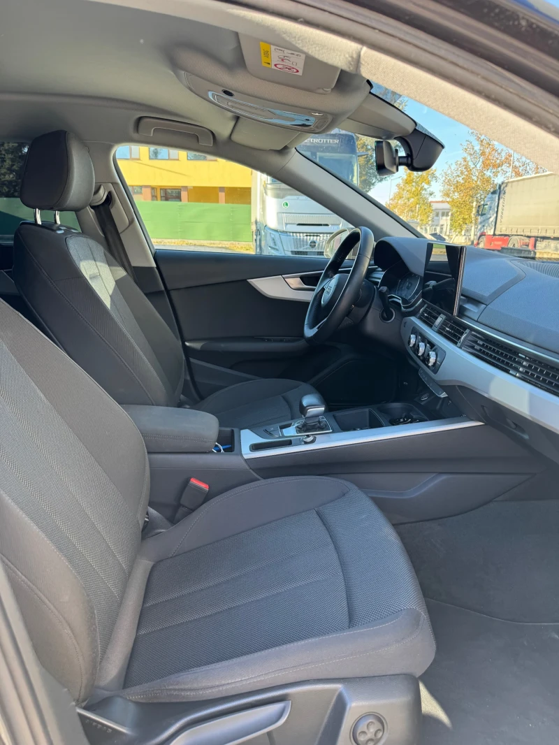 Audi A4 35 TDI * * ТОП ЦЕНА* * , снимка 9 - Автомобили и джипове - 52555477