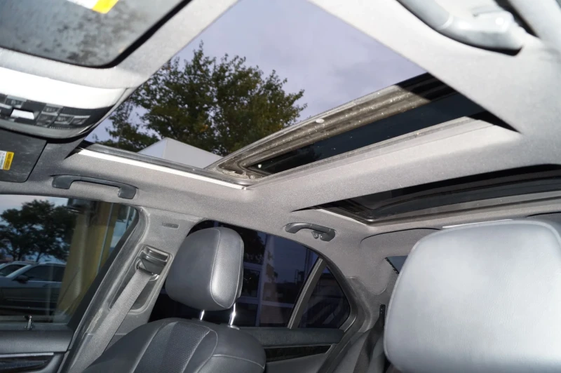 Mercedes-Benz C 300 C300 4matic, снимка 6 - Автомобили и джипове - 52732318