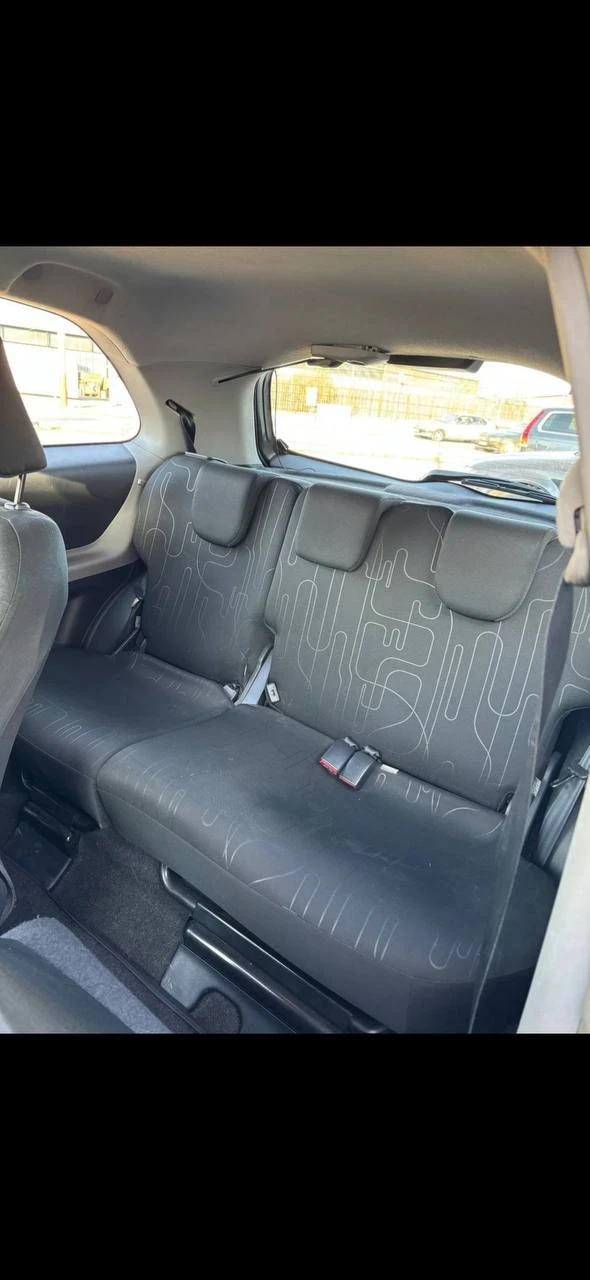 Toyota Yaris  - изображение 7