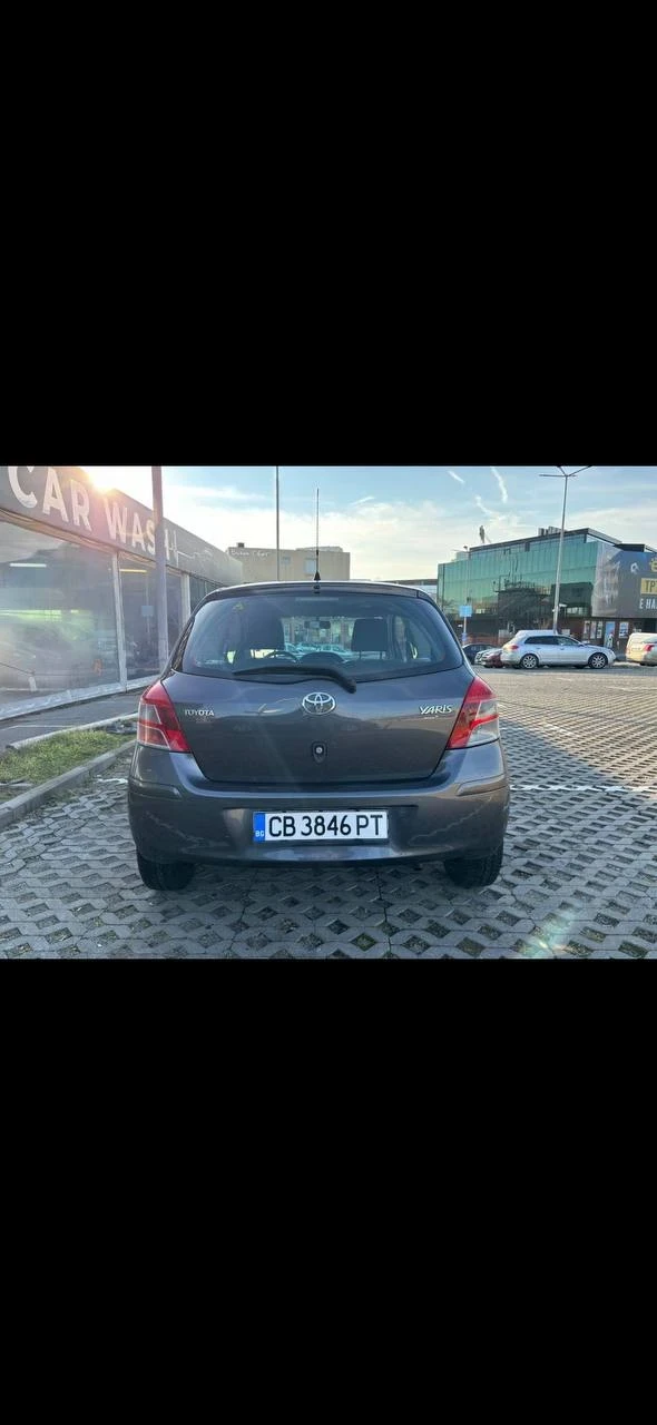 Toyota Yaris  - изображение 3