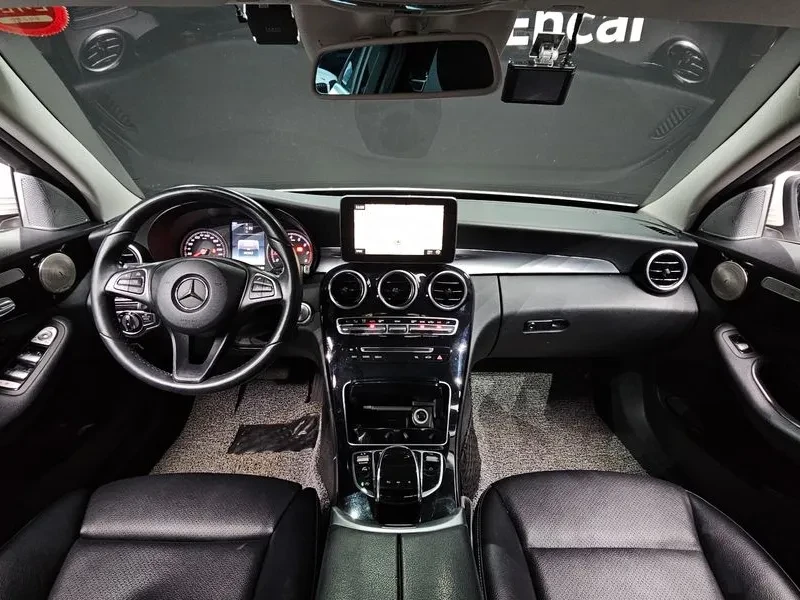 Mercedes-Benz C 200 САМО 30% АВАНС, снимка 7 - Автомобили и джипове - 55947075