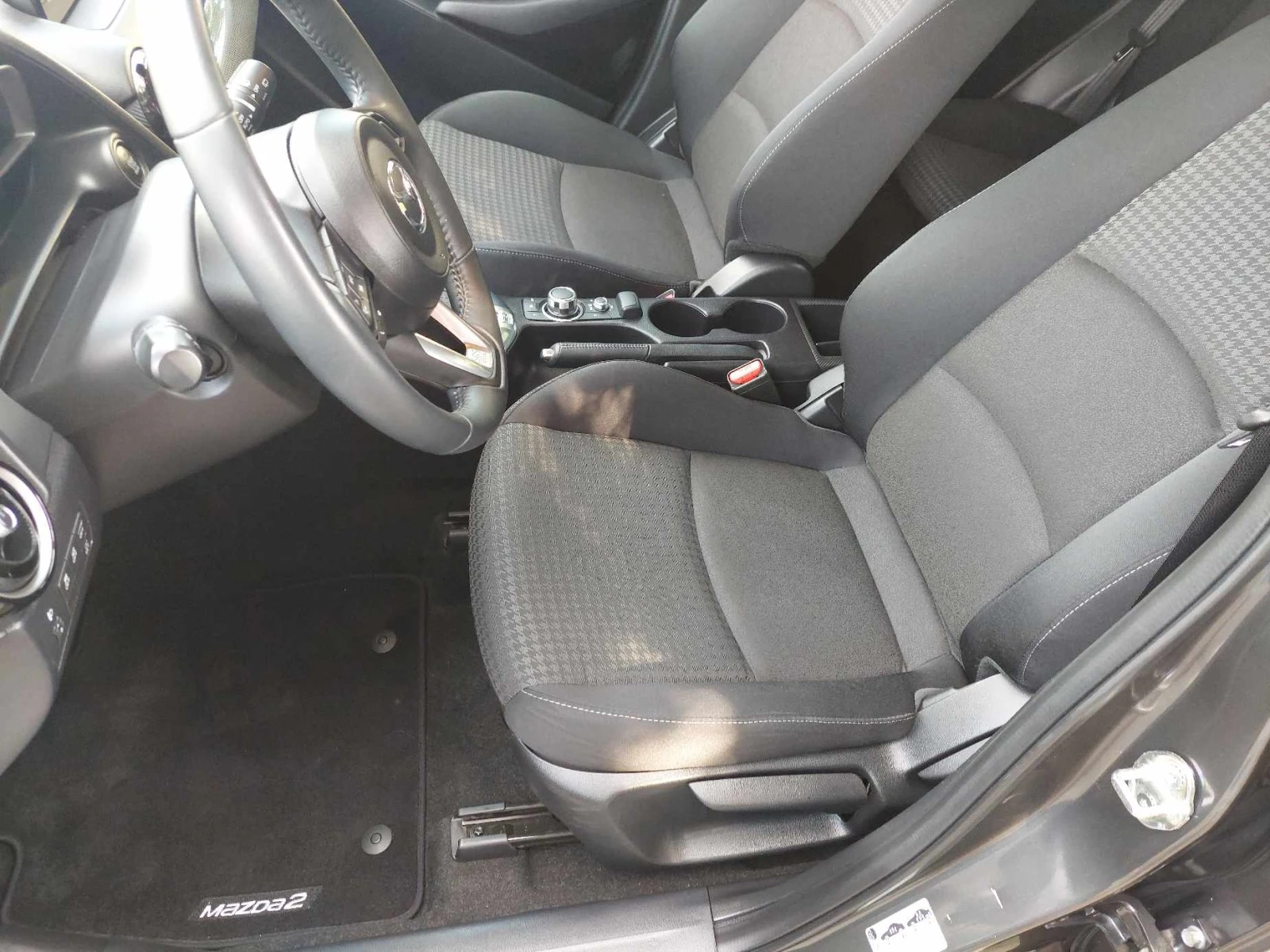 Mazda 2 1, 5i 90ps 67000km!!! | Mobile.bg   13