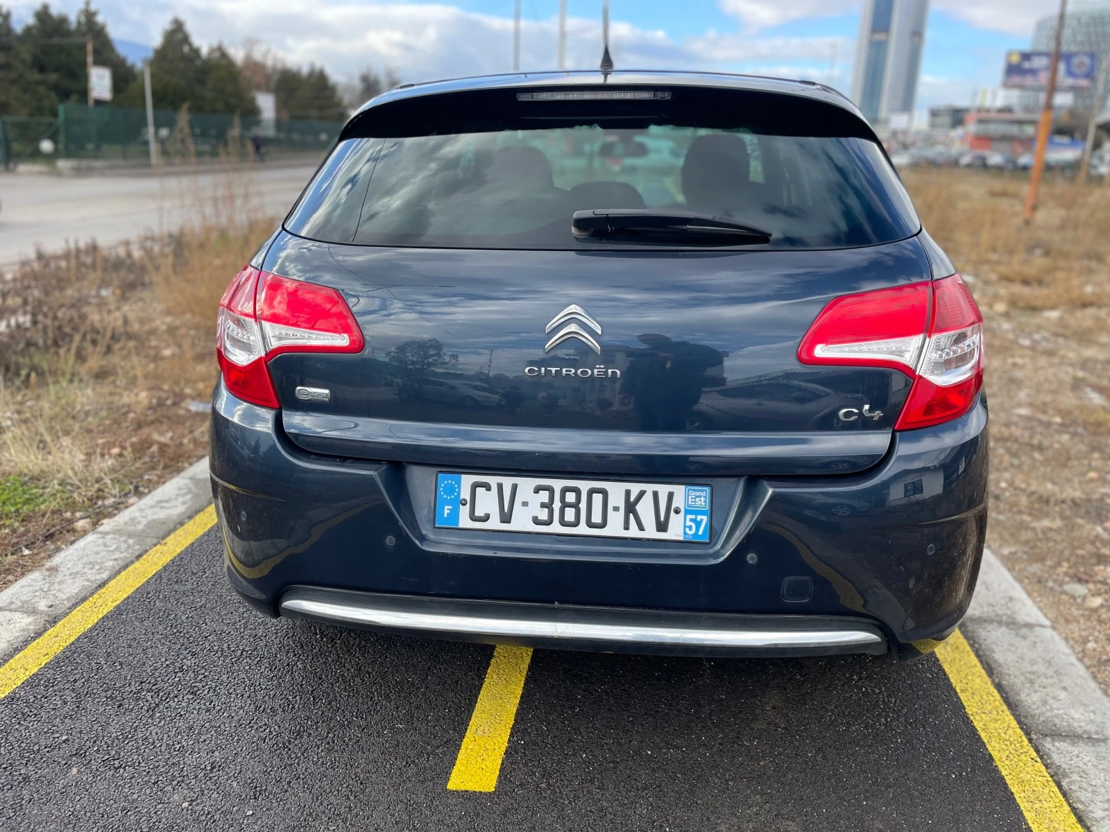 Citroen C4 1.6e-HDI-AUTO-NAVI-панорама - изображение 6