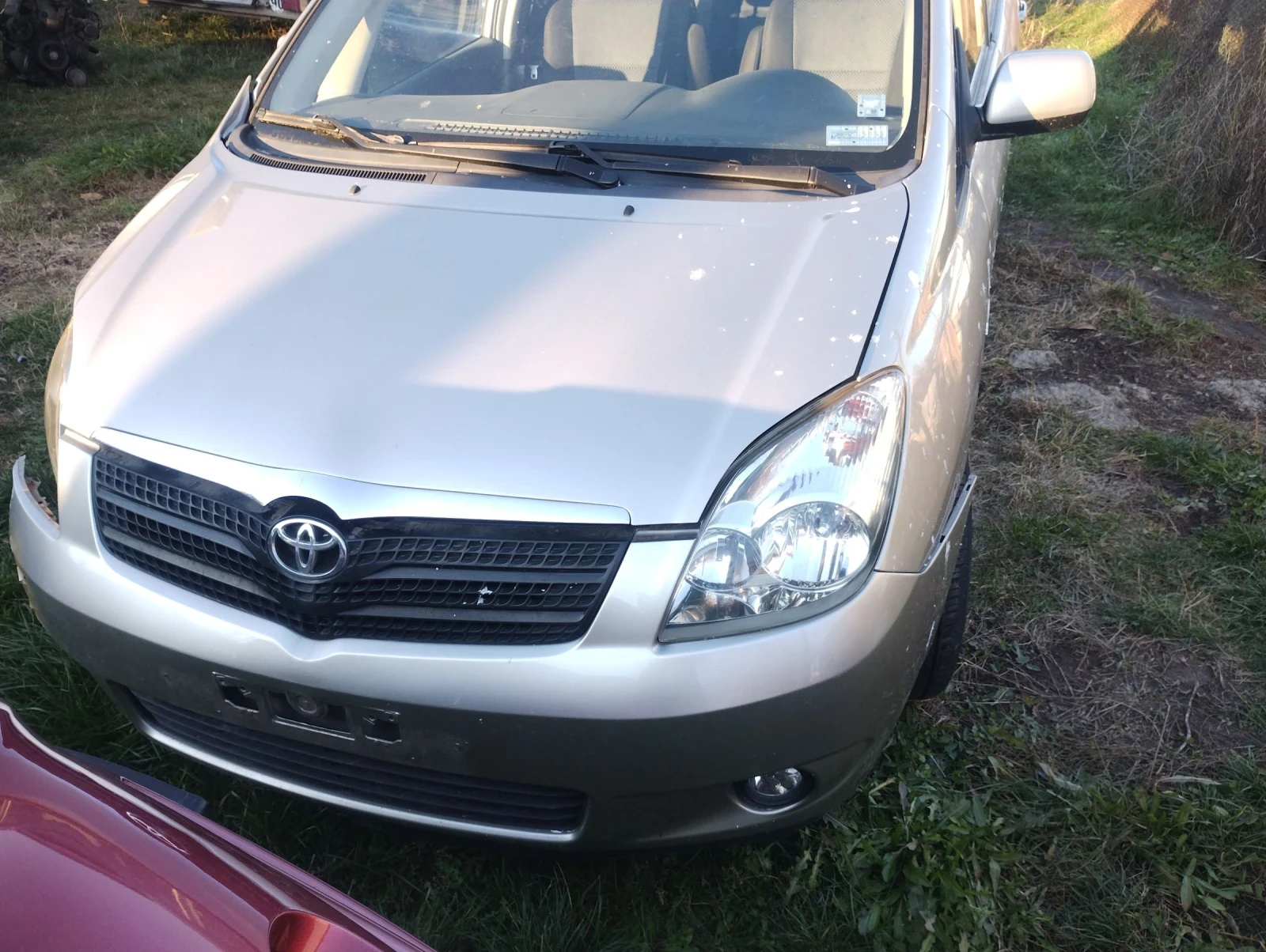 Toyota Corolla verso 1.6 бензин на части | Mobile.bg — изображение 1
