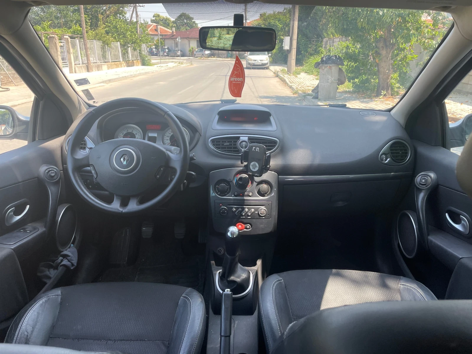 Renault Clio 1.2 - изображение 6