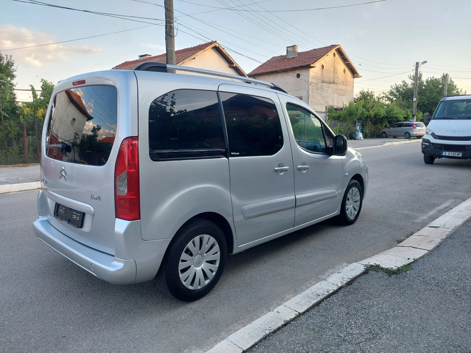 Citroen Berlingo 1.6HDI.90KS - изображение 7