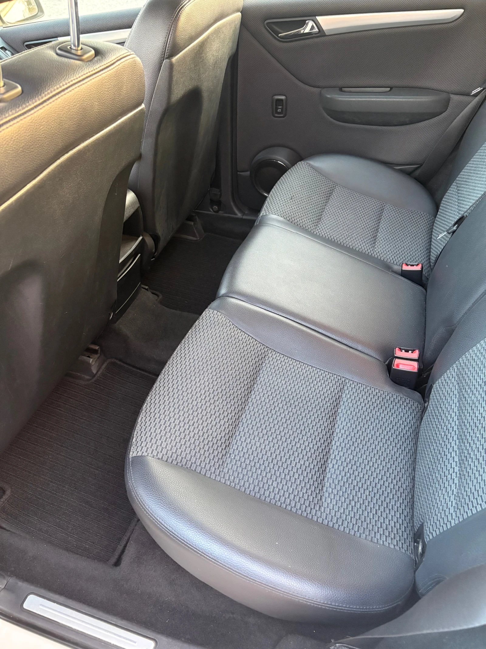 Mercedes-Benz A 180 CDI PREMIUM  - изображение 9