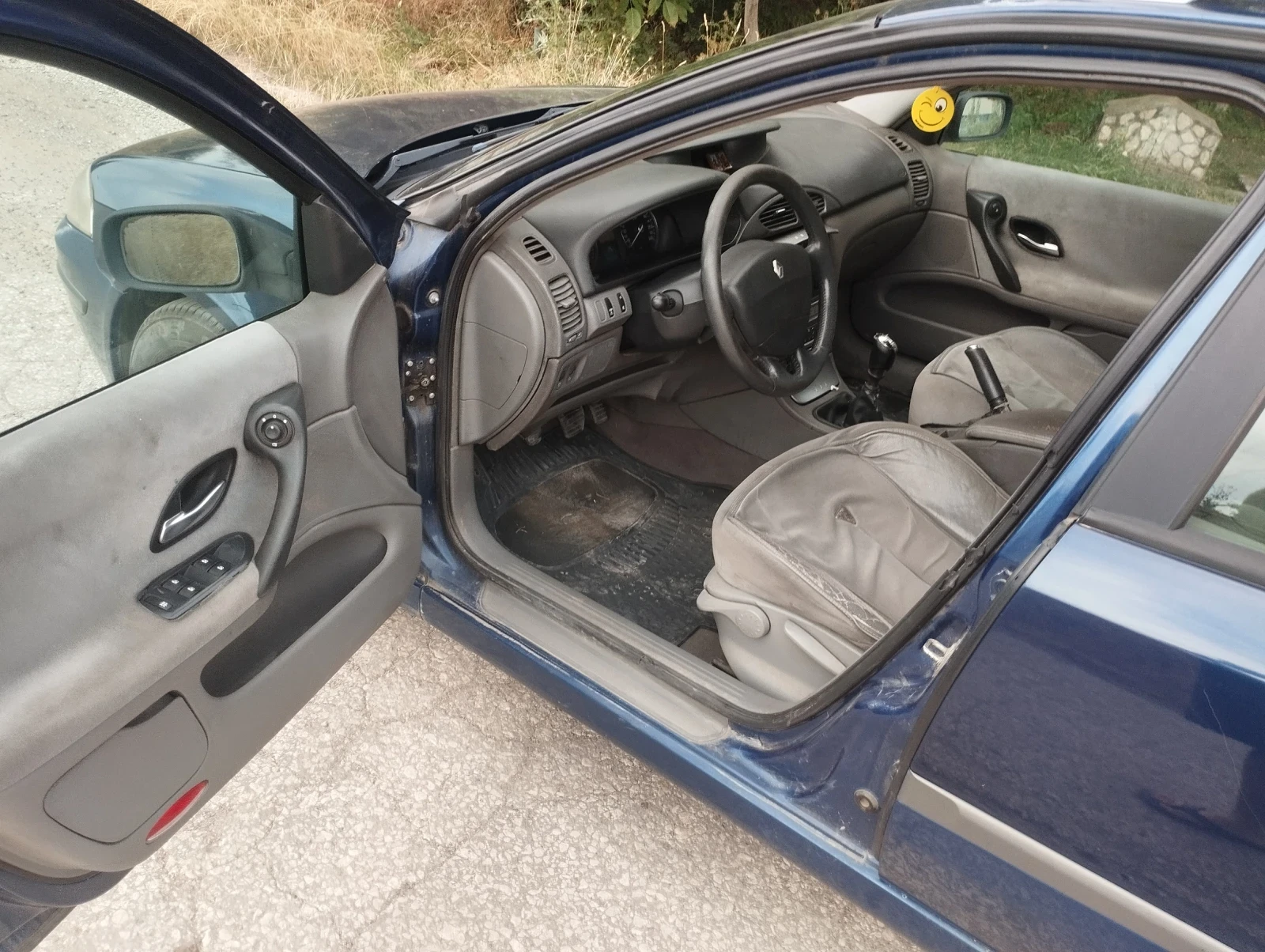 Renault Laguna 1.9 120 КС  - изображение 6