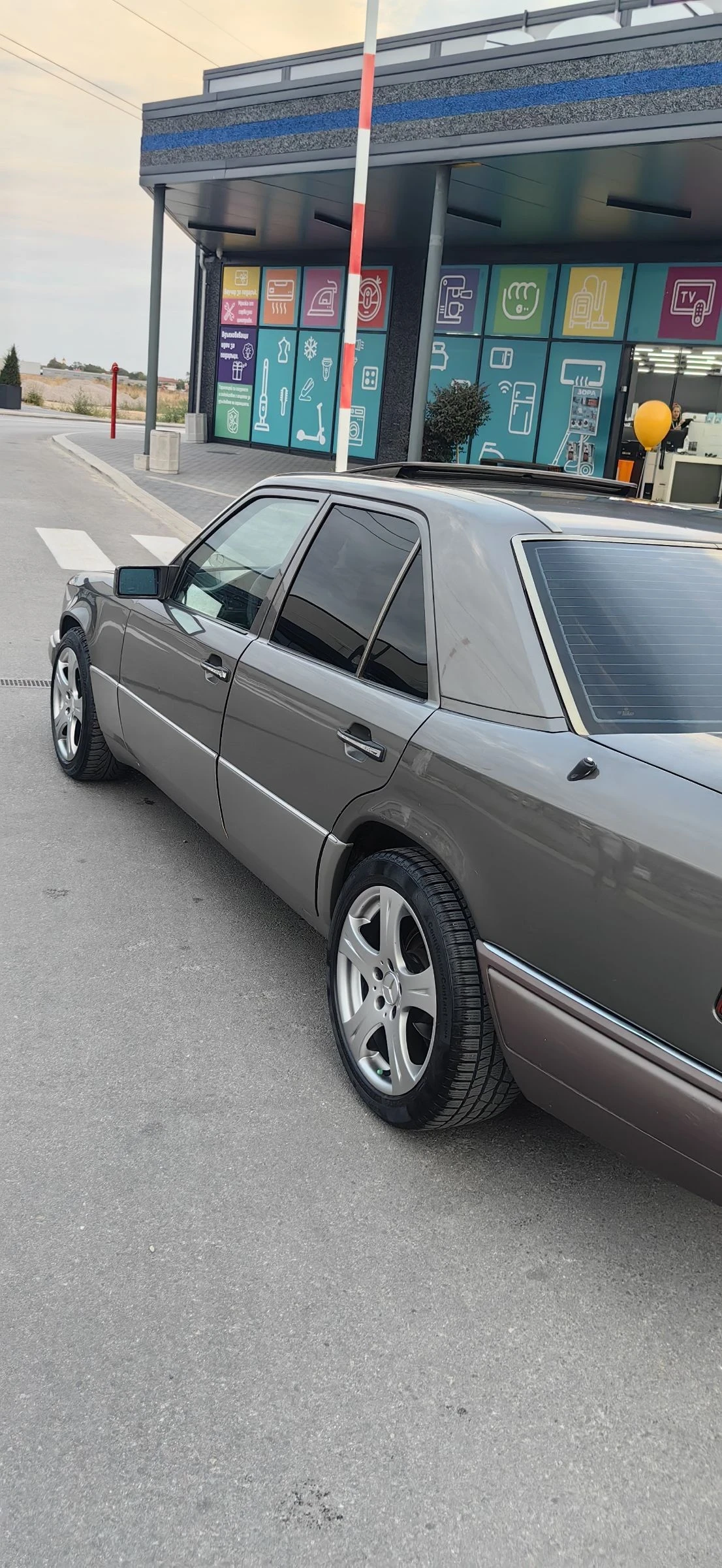 Mercedes-Benz 124 2.5 D - изображение 9