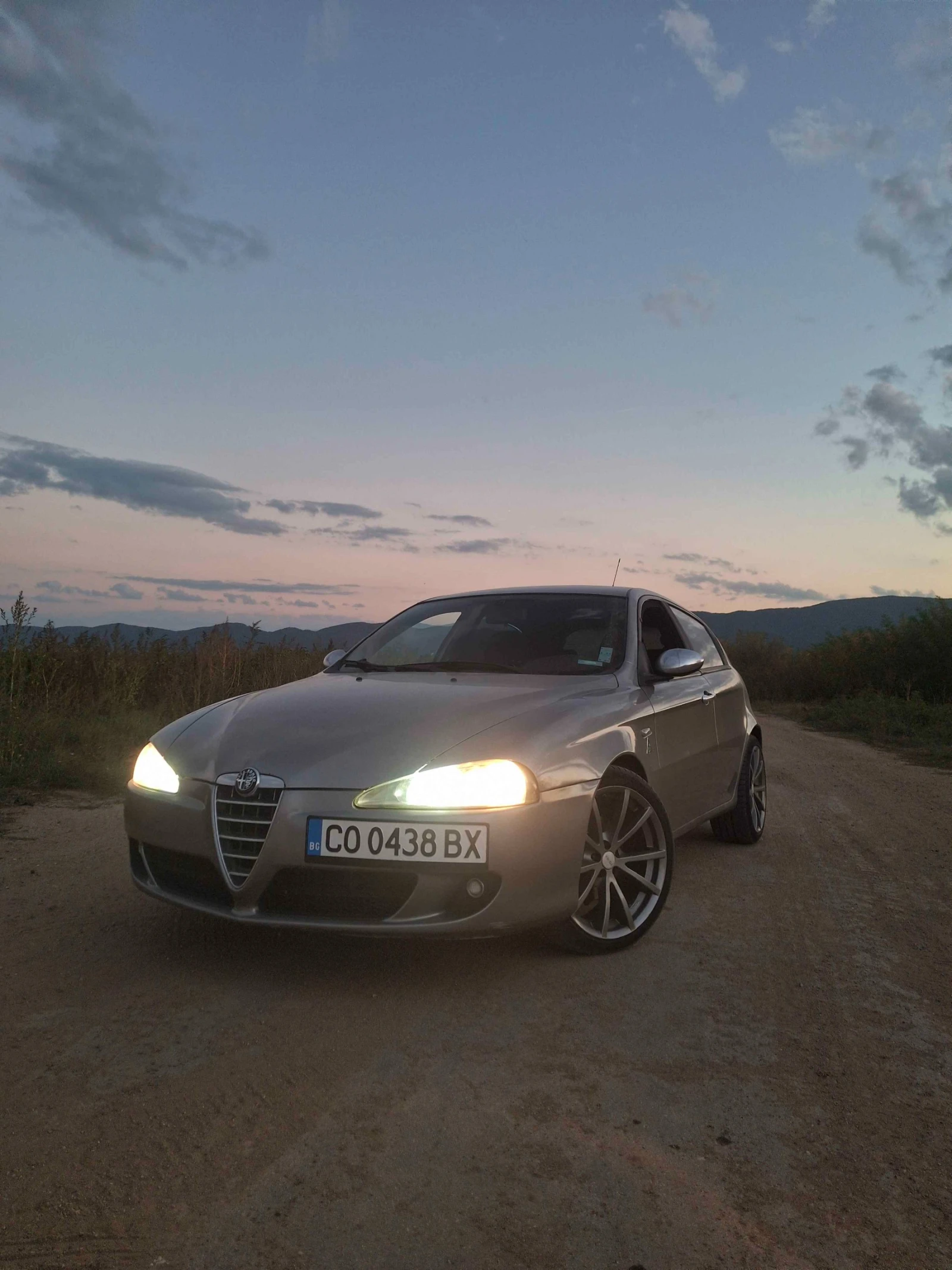 Alfa Romeo 147 1.9 JTD Q2 - изображение 7