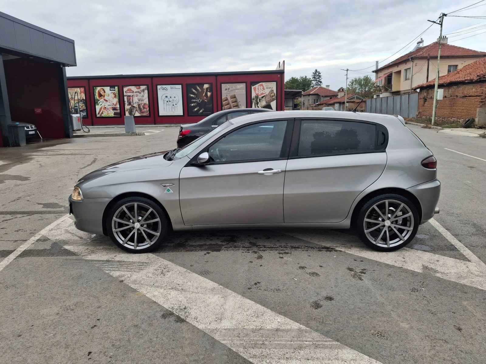Alfa Romeo 147 1.9 JTD Q2 - изображение 3