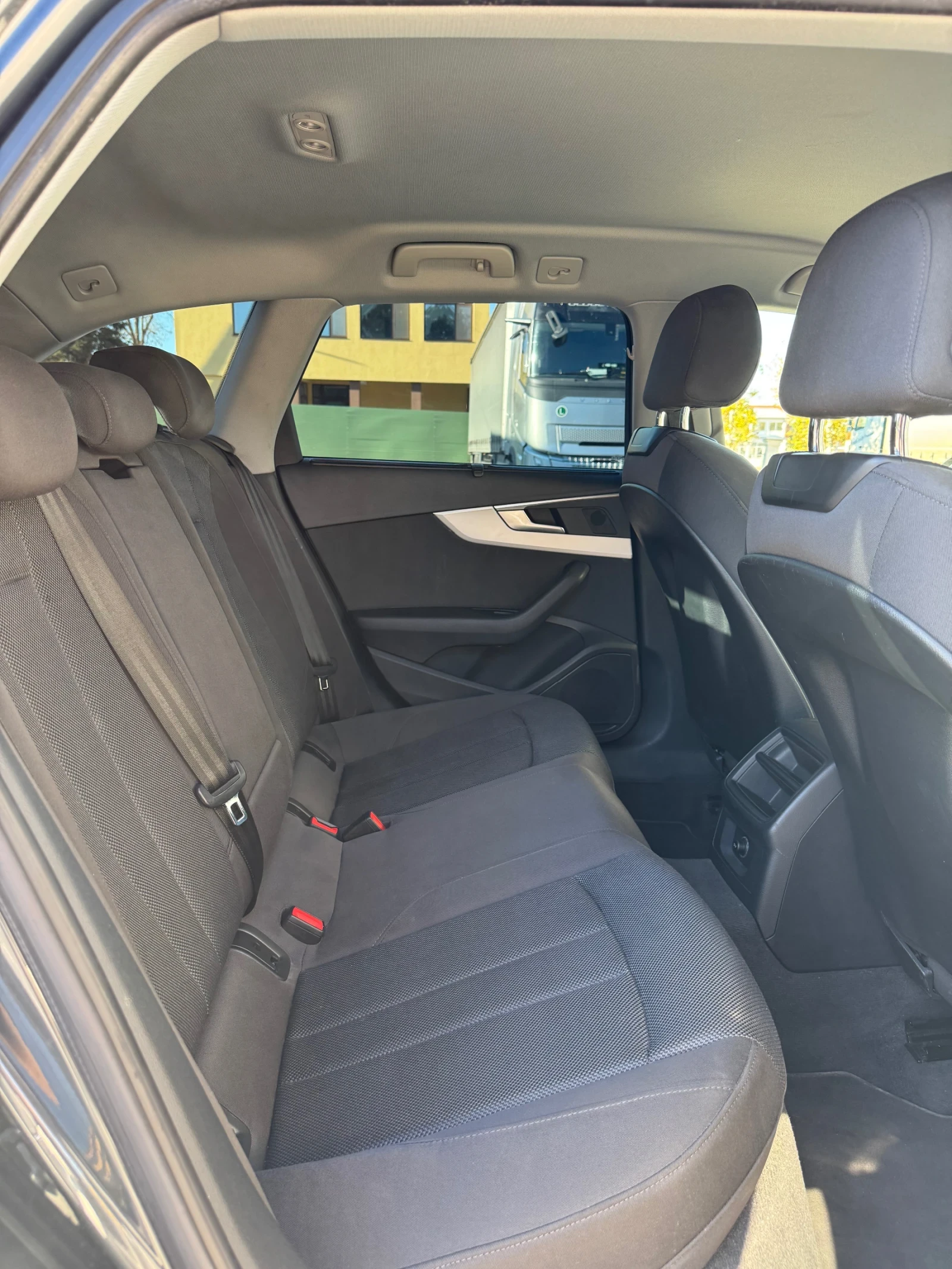 Audi A4 35 TDI * *  * *  | Mobile.bg   9