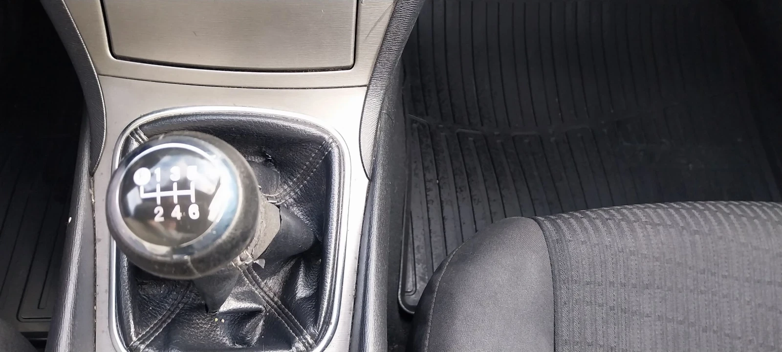 Toyota Avensis 2.0 126�� 6�� | Mobile.bg � ����������� 12