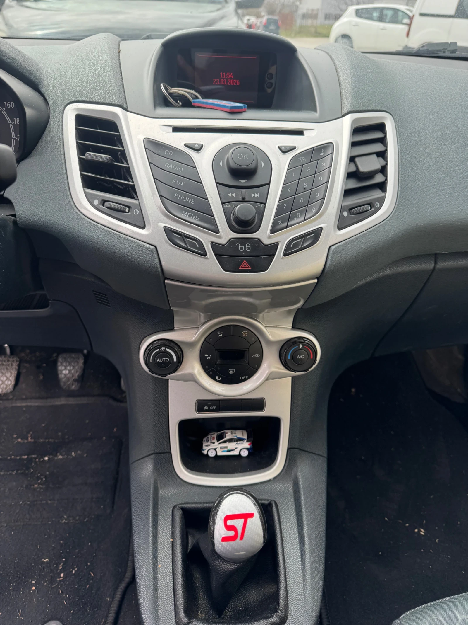 Ford Fiesta ST line, снимка 5 - Автомобили и джипове - 52875077