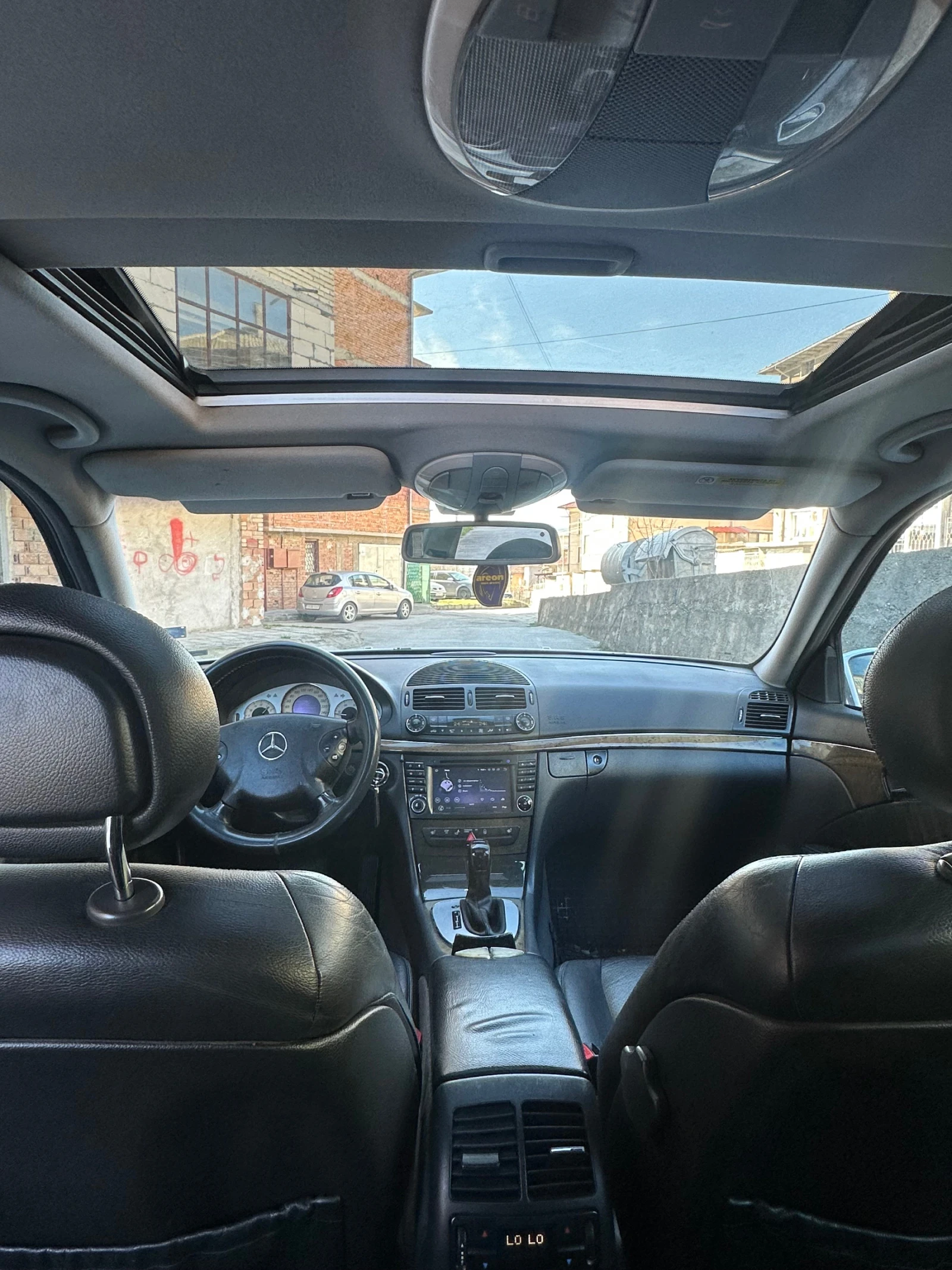 Mercedes-Benz E 270 2.7CDI - изображение 10