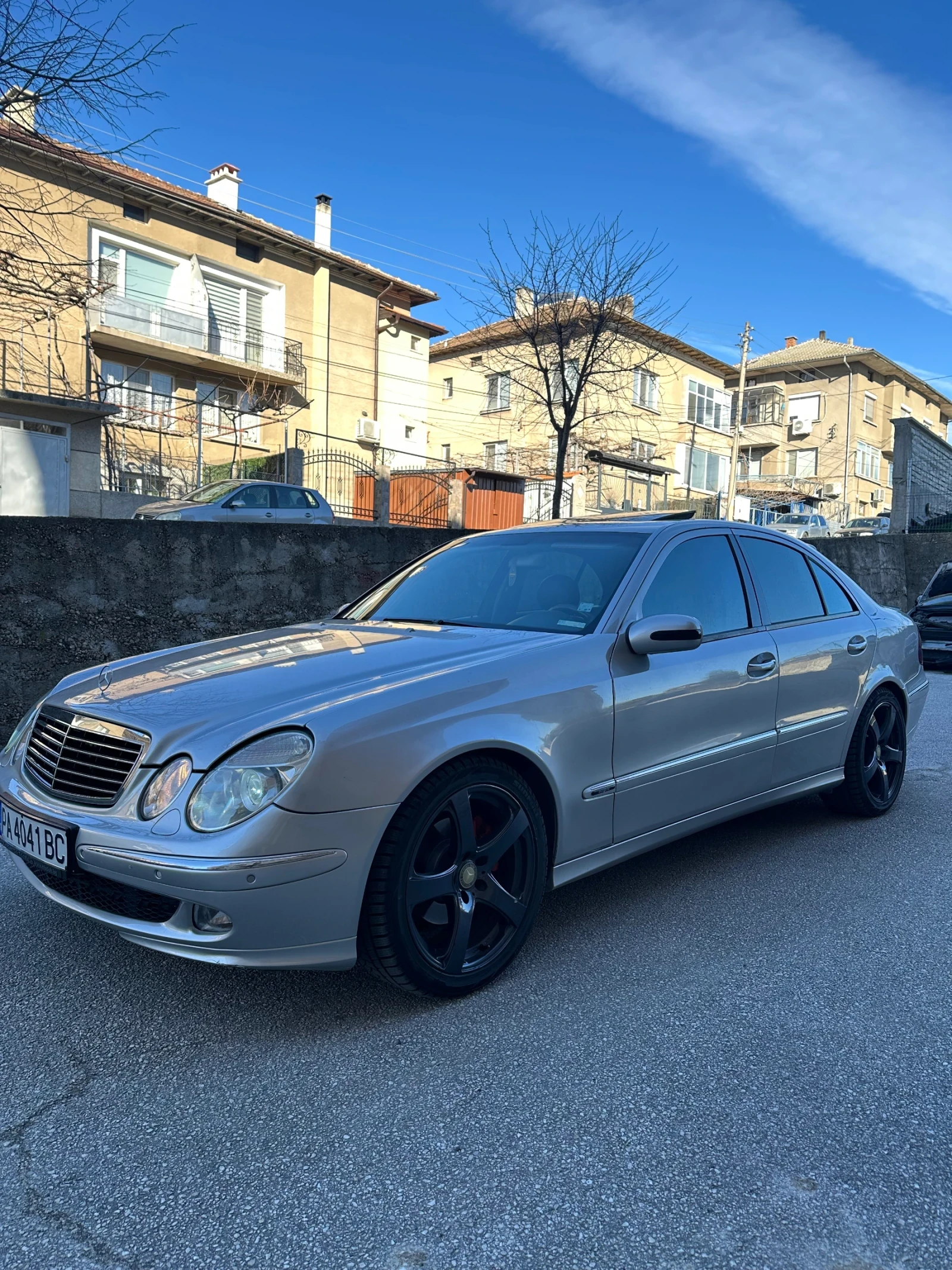 Mercedes-Benz E 270 2.7CDI - изображение 3