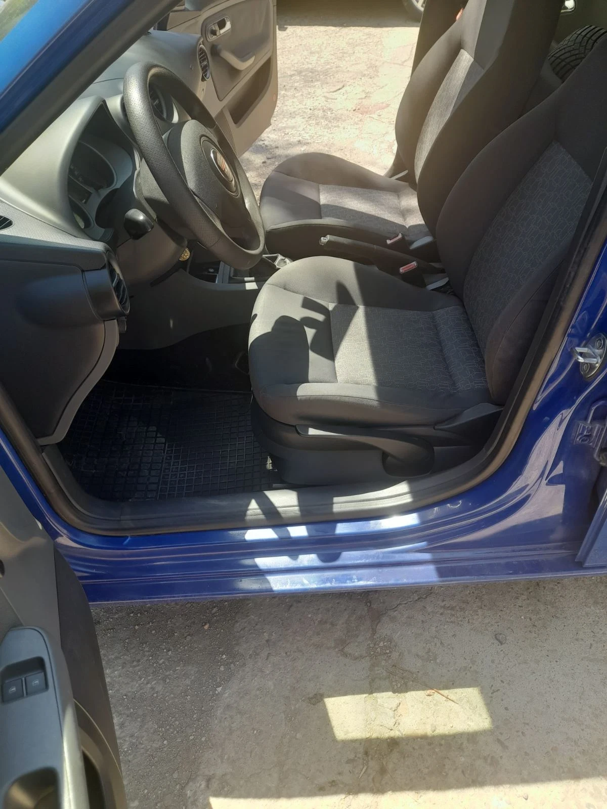 Seat Ibiza, снимка 5 - Автомобили и джипове - 54292719