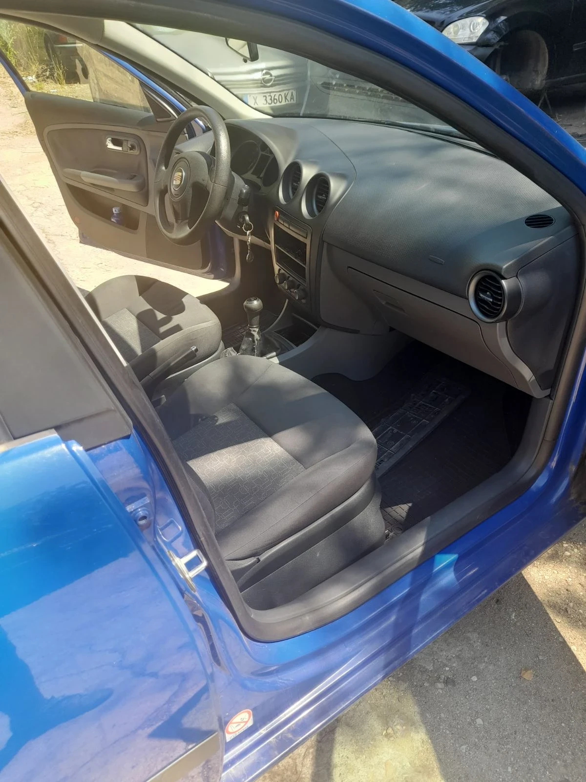 Seat Ibiza, снимка 6 - Автомобили и джипове - 54292719