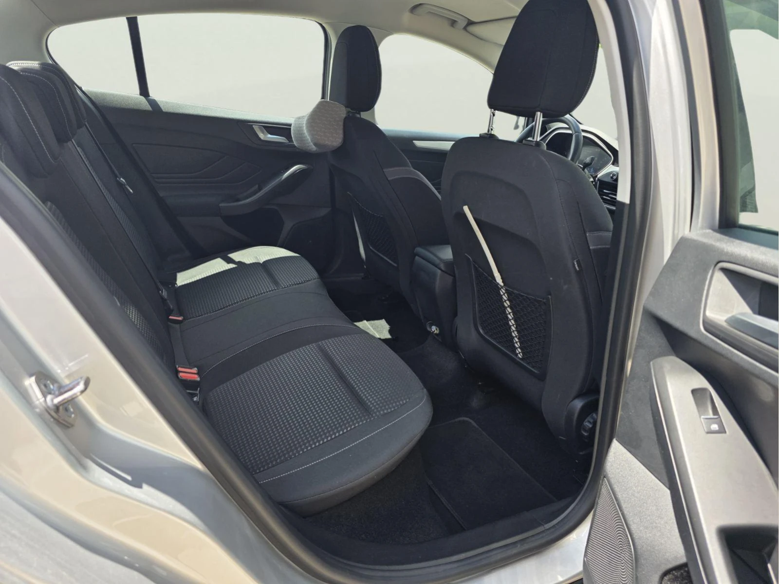 Ford Focus 1.5 EcoBlue, снимка 10 - Автомобили и джипове - 54598892
