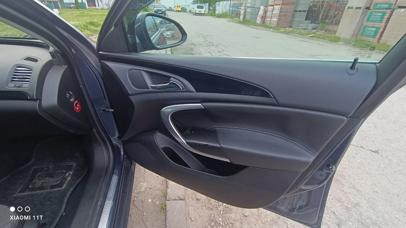 Opel Insignia 2.0CDTI, снимка 12 - Автомобили и джипове - 54635182