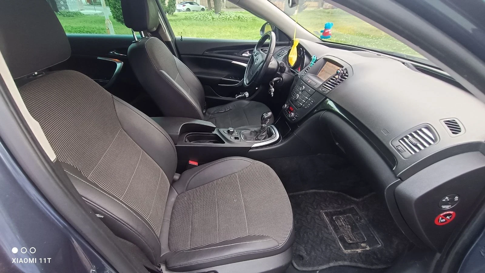 Opel Insignia 2.0CDTI, снимка 9 - Автомобили и джипове - 54635182