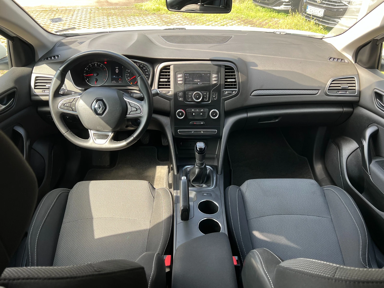 Renault Megane Tce 115 k.� 6�� | Mobile.bg � ����������� 8