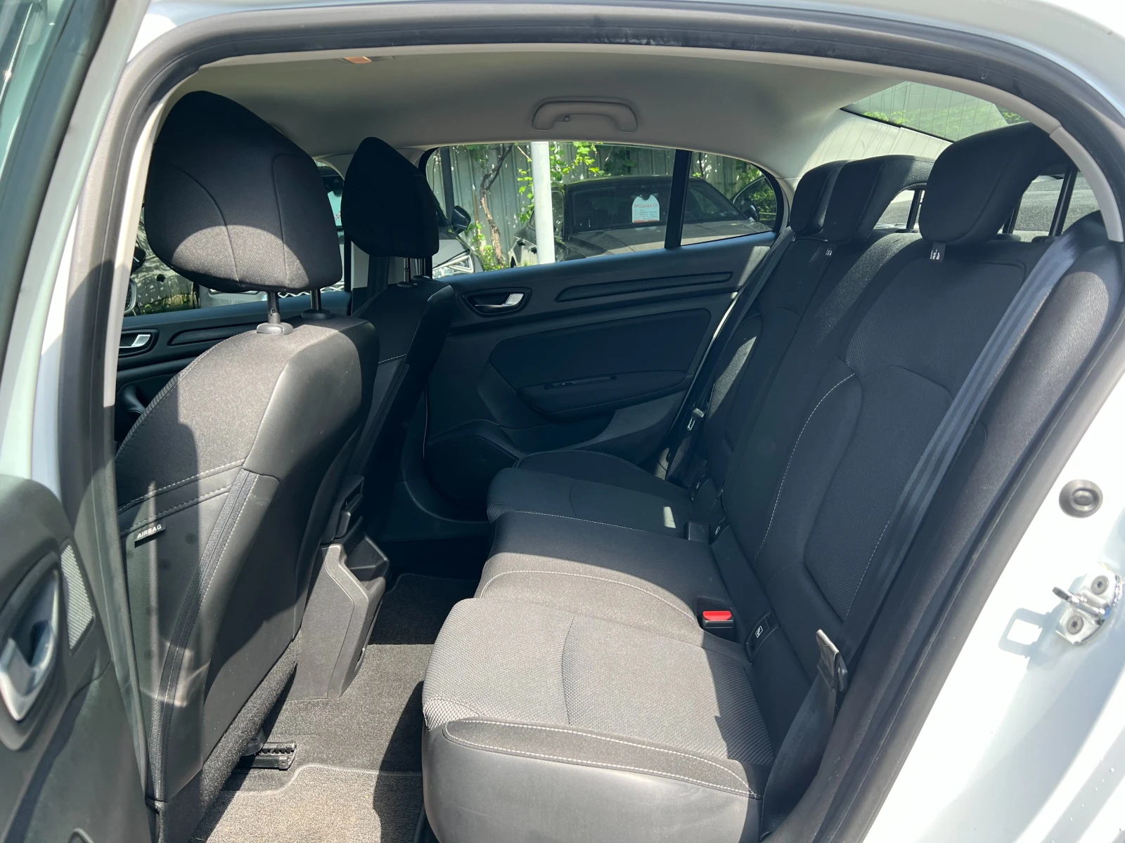 Renault Megane Tce 115 k.� 6�� | Mobile.bg � ����������� 12