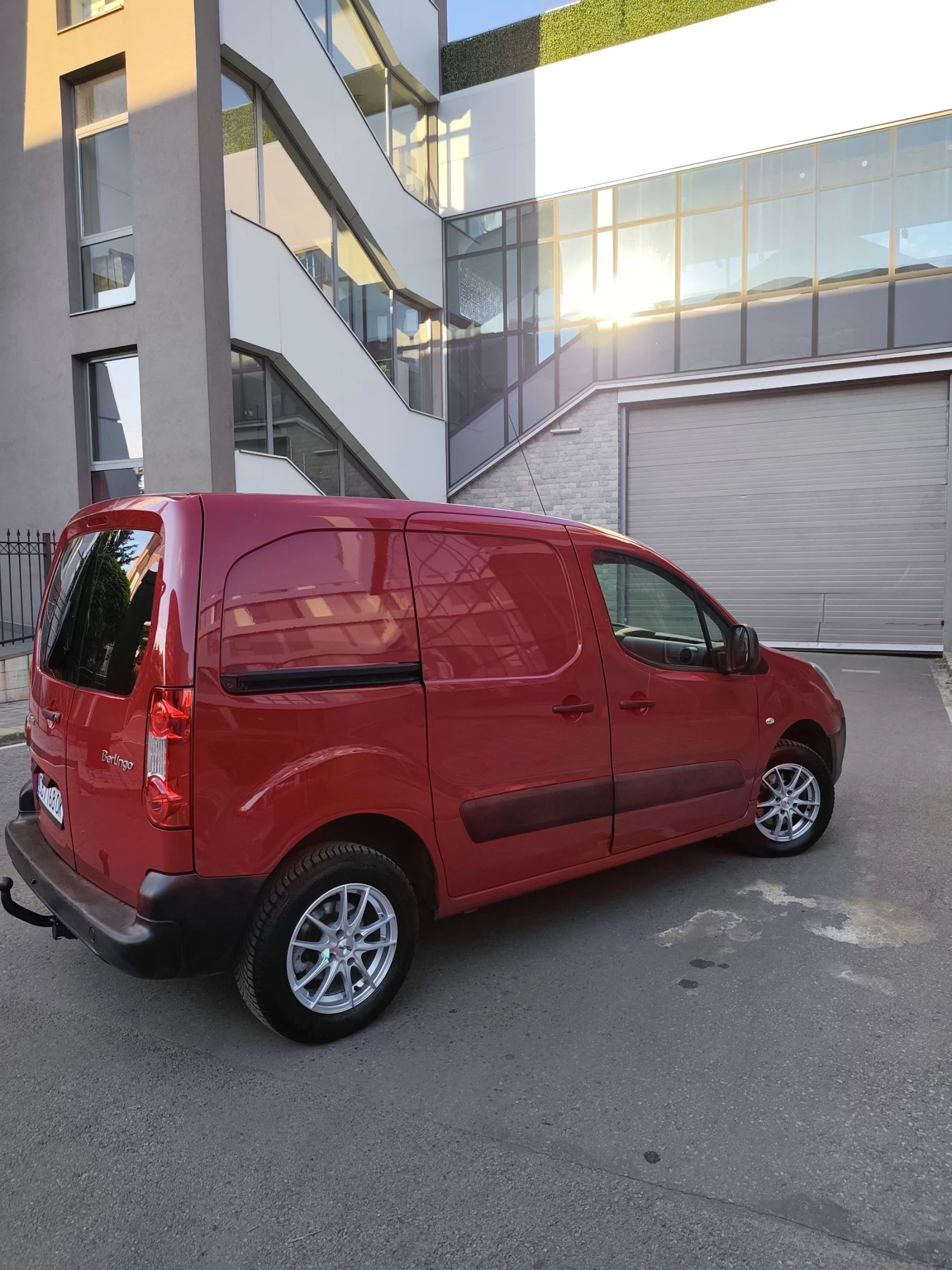Citroen Berlingo 1.6HDI ТОП , NAVI , УНИКАЛЕН 100хил.км, снимка 7 - Автомобили и джипове - 54842528
